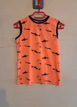T-shirt, brand: In Extenso, condition: Very good, size: 10 years / 140 cm, €1.00, €1.75 includes Buyer Protection