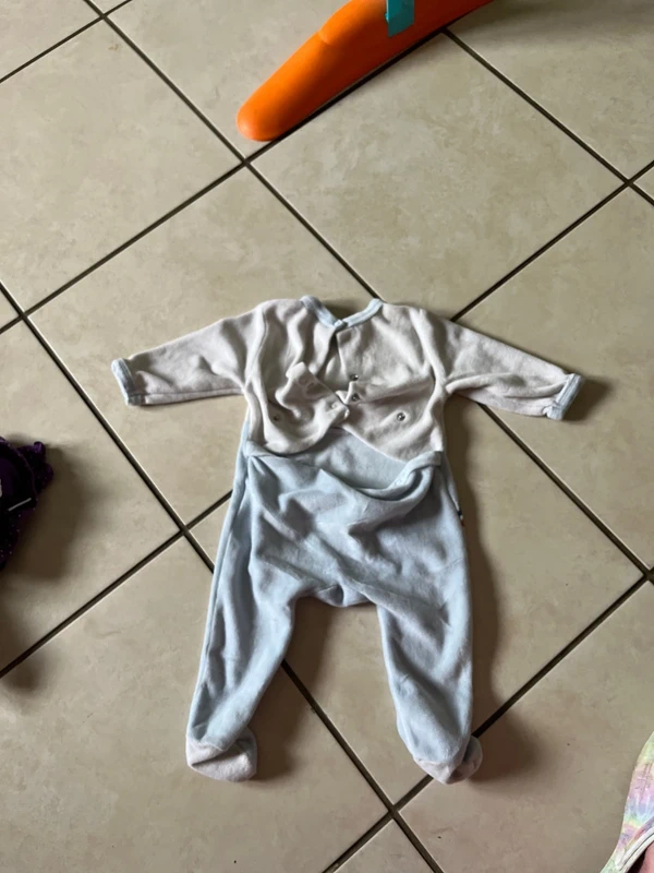 Pyjama 3 mois - photo numéro 6