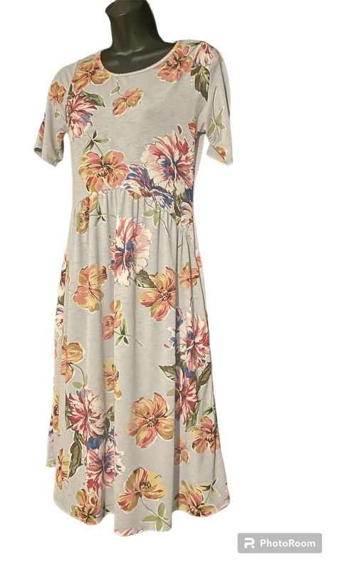 Chris and Carol Women’s Baby Blue Maxi Floral Dress W/ Pockets! 1