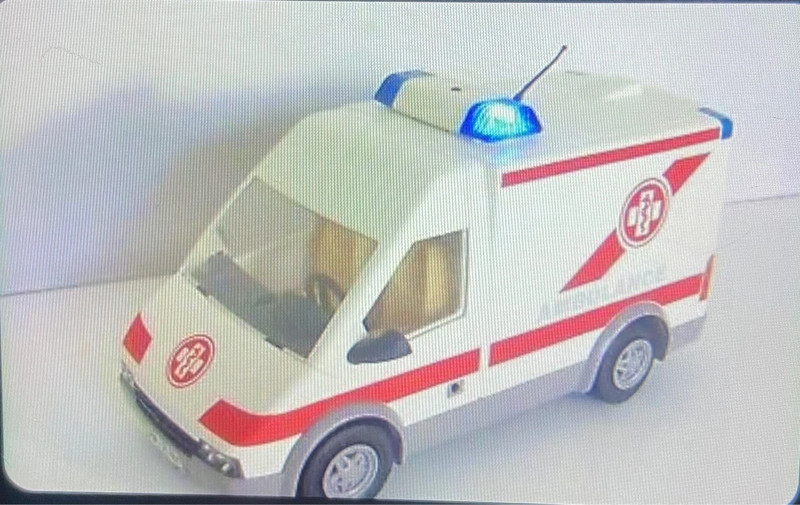 ambulance playmobil 4221 - Vinted