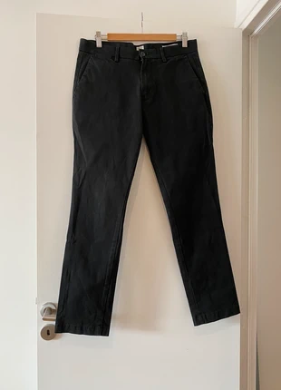 Pantalon chino noir Gap, marke: GAP, zustand: Sehr gut, größe: W30 | DE 46, 7,00 €, 8,05 € inklusive Vinted-Käuferschutz