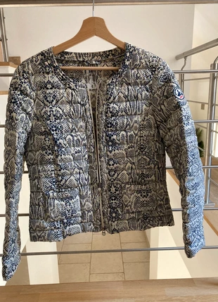 Doudoune JOTT imprimé bleu marine et crème S, marke: Jott, zustand: Neu, größe: S / 36 / 8, 55,00 €, 58,45 € inklusive Vinted-Käuferschutz