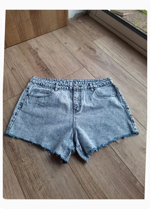 R0224. Short en jean bleu Noisy May T40, état: Très bon état, taille: L / 40 / 12, 7,00 €, 8,05 € Protection acheteurs (Pro) incluse