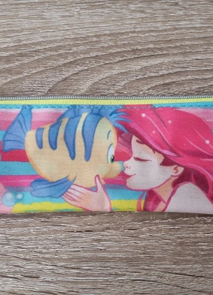 Trousse Ariel, brand: Disney, condition: Very good, €3.00, €3.85 includes Buyer Protection