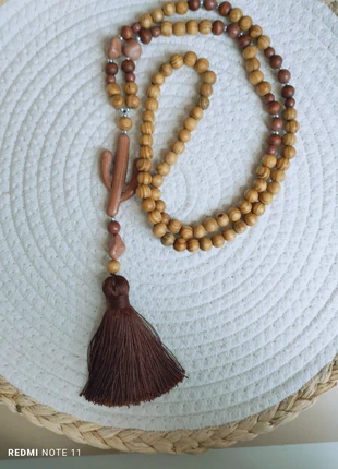 Long Collier Perles de Bois Cactus en Pierre Lolo Yaya Neuf, marque: LOLO YAYA, état: Neuf sans étiquette, 12,00 €, 13,30 € Protection acheteurs incluse