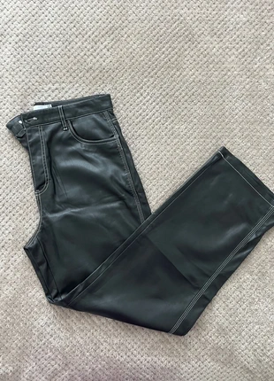 Pantalon similicuir, marca: Bershka, estado: Muy bueno, tamaño: L / 40 / 12, 6,00 €, 7,00 € Protección al comprador incluida