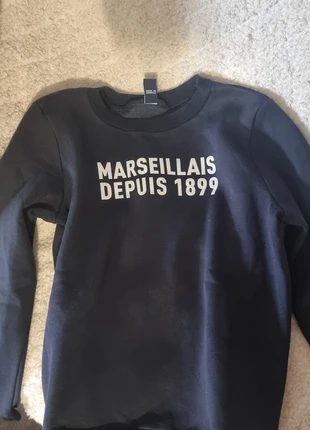Pull Marseille, marque: Marseille, état: Très bon état, taille: 13 ans / 158 cm, 8,00 €, 9,10 € Protection acheteurs incluse
