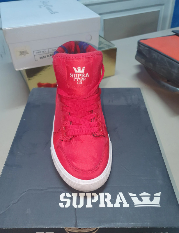 Scarpe supra clearance
