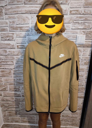 Obrázek k inzerátu: Nike tech fleece