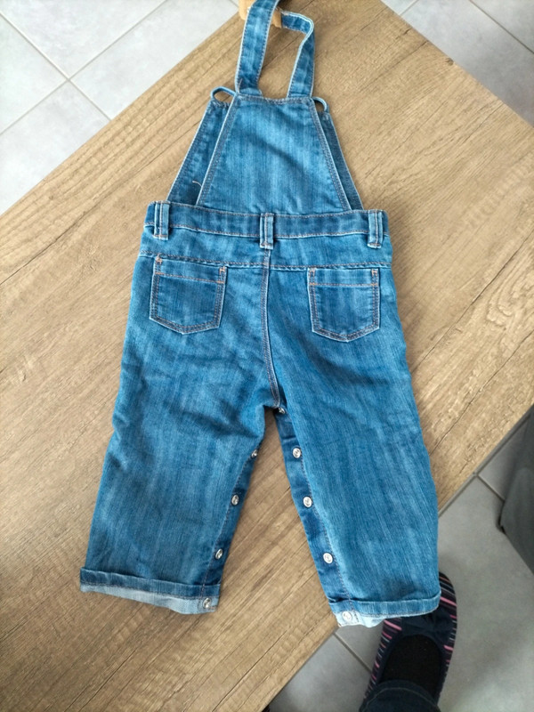Salopette en jean Obaibi 9 mois très bon état - photo numéro 4
