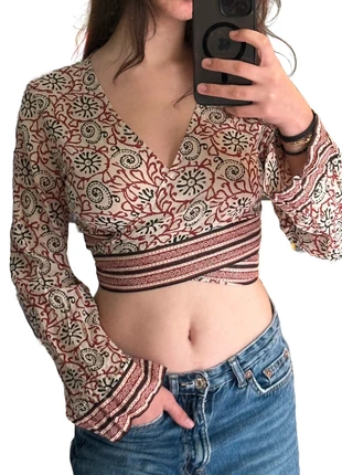 Top noué motif manche amples, marque: Pull & Bear, état: Très bon état, taille: M / 38 / 10, 7,00 €, 8,05 € Protection acheteurs incluse