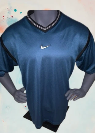 T-shirt Nike vintage XL, marque: Nike, état: Très bon état, taille: XL, 10,00 €, 11,20 € Protection acheteurs incluse