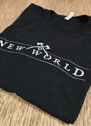 T-shirt New World - Gamescom, marca: Canvas, estado: Muito bom, tamanho: XL, €6.00, €7.00 inclui Proteção do Comprador