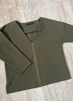 Blusa cuello pico manga 3/4 verde caqui Sfera | talla S, marque: Sfera, état: Très bon état, taille: S / 36 / 8, 5,00 €, 5,95 € Protection acheteurs incluse