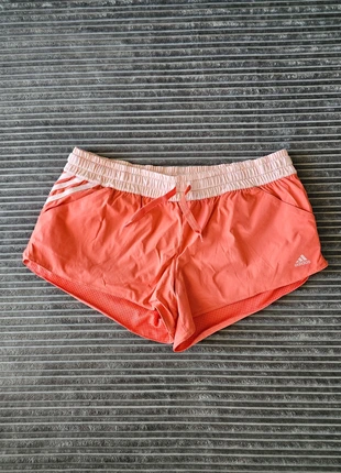 Short running femme adidas taille M très bon état, brand: adidas, condition: Very good, size: M / 38 / 10, €7.50, €8.58 includes Buyer Protection