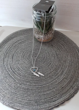 Collier argenté coeur et plumes neuf Gemo 🆕🎁, merk: Gémo, staat: Nieuw met prijskaartje, € 3,95, € 4,85 inclusief Kopersbescherming