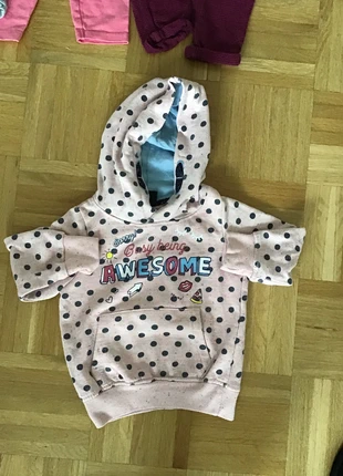 Pullover mit punkten, brand: Sonstiges, condizioni: Ottime, taglia: 24-36 mesi / 92 cm, €3.00, €3.85 include la Protezione acquisti