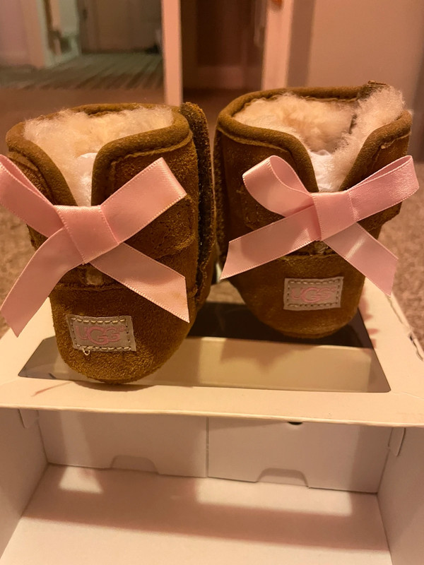Baby girl Ugg boots size 6 12 months