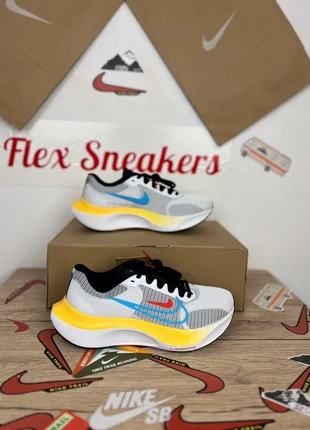 Nike Zoom Fly 5 taille 39, brand: Nike, condizioni: Nuovo con cartellino, taglia: 39, €109.00, €115.15 include la Protezione acquisti