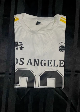 T-shirt maillot 23 Los Angeles blanc, marque: Aesthetic, état: Neuf sans étiquette, taille: M, 12,50 €, 13,83 € Protection acheteurs incluse