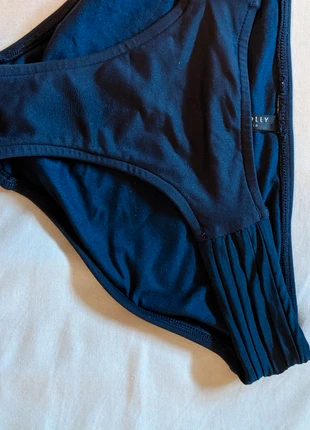 Seafolly deep dark blue bikini bottom, marke: Seafolly, zustand: Neu, größe: S / 36 / 8, 6,00 €, 7,00 € inklusive Vinted-Käuferschutz