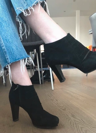 Bottines en Daim noires Benoîte C. 41, marque: Benoite C, état: Bon état, taille: 41, 35,00 €, 37,45 € Protection acheteurs incluse