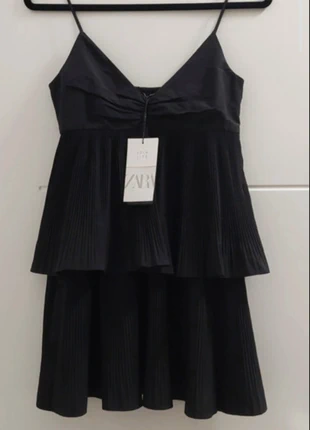 Robe de soirée zara 36, marke: Zara, zustand: Neu, größe: S / 36 / 8, 15,00 €, 16,45 € inklusive Vinted-Käuferschutz