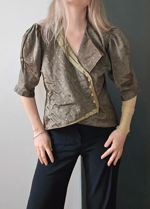 Asymmetrical green vintage avant-garde shirt, brand: Vintage Dressing, condition: Very good, size: XL / 42 / 14, €7.00, €8.05 includes Buyer Protection