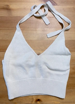 Geripptes Neckholder Stricktop – Sommer Must-have, marke: H&M, zustand: Neu, größe: XS / 34 / 6, 7,00 €, 8,05 € inklusive Vinted-Käuferschutz