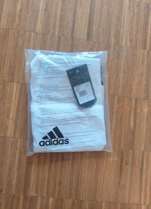 Adidas Bayer 04 Leverkusen – Heimshorts – Saison 2006/07 – Größe S (46), brand: adidas, condizioni: Nuovo con cartellino, taglia: S, €25.00, €26.95 include la Protezione acquisti