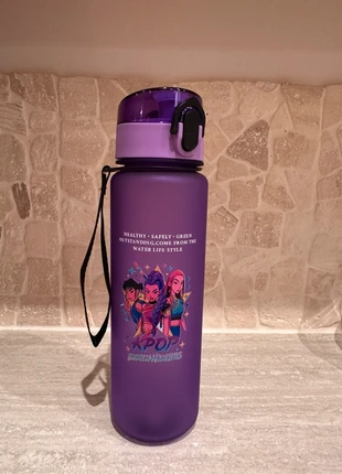 Gourde Huntrix, brand: Huntrix, condition: New with tags, €14.00, €15.40 includes Buyer Protection