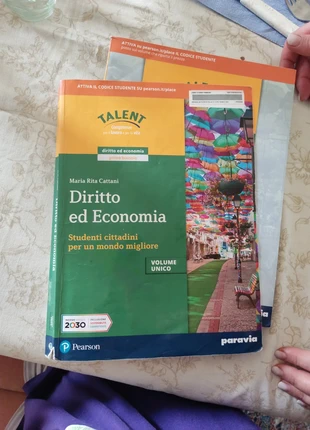 libro di diritto ed economia, condition: Very good, €10.00, €11.20 includes Buyer Protection