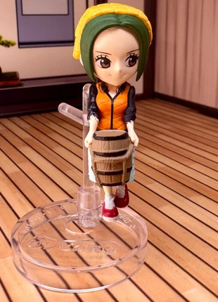 Petite figurine (Gachapon) One Piece - Makino, merk: Bandai, staat: Heel goed, maat: Universeel, € 9,90, € 11,10 inclusief Kopersbescherming Pro