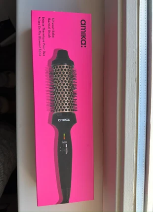 Amika Blowout Thermal Brush, merk: amika, staat: Nieuw met prijskaartje, € 85,00, € 89,95 inclusief Kopersbescherming