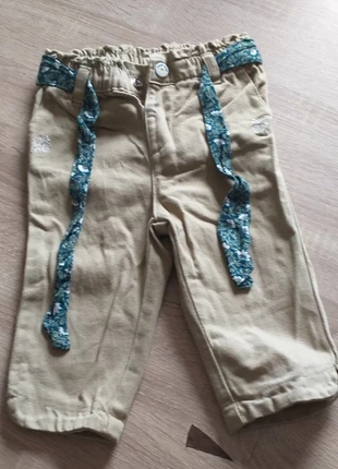 Jean bébé fille, merk: Sergent Major, staat: Heel goed, maat: 6-9 maanden / 68 cm, € 2,00, € 2,80 inclusief Kopersbescherming