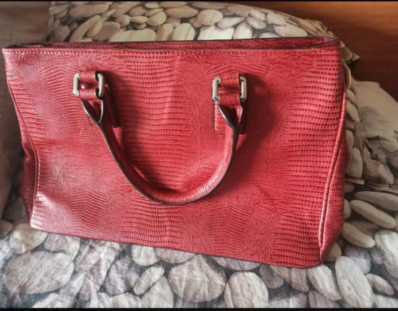 Bolso de piel Cerruti 1881.Nuevo Vinted