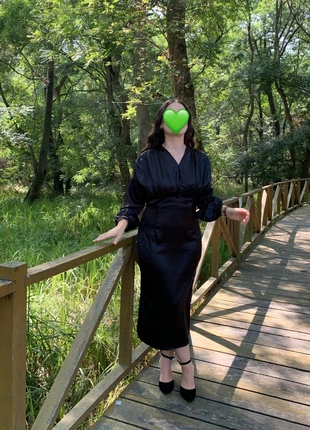 Robe satiné noir, brand: Shein, condition: Good, size: M / 38 / 10, €3.00, €3.85 includes Buyer Protection