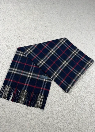 Écharpe Scarf Burberry Vintage Tartan Bleu marine, brand: Burberry, condition: Very good, €25.00, €26.95 includes Buyer Protection