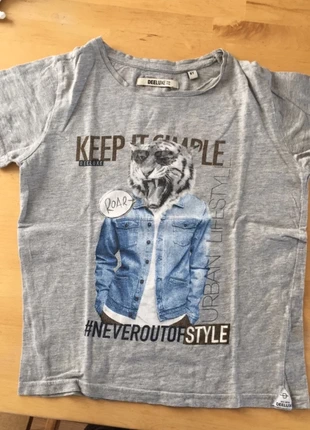 T-shirt manches courtes Lion , brand: Deeluxe, condition: Good, size: 8 years / 128 cm, €1.00, €1.75 includes Buyer Protection