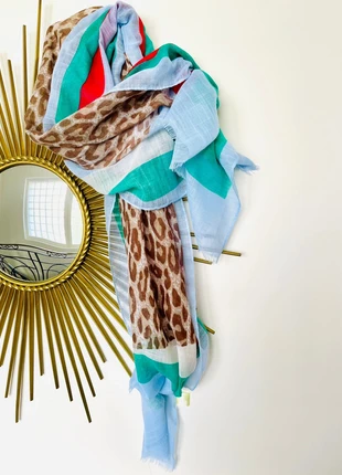 Foulard écharpe vintage léopard couleurs vives, marke: Vintage, zustand: Sehr gut, 7,00 €, 8,05 € inklusive Vinted-Käuferschutz