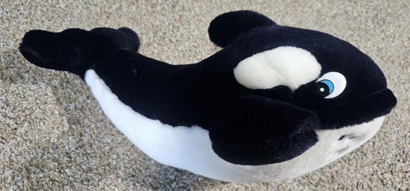 Free Willy Dakin Whale Plush Animal 15” Warner Bros Vtg 1995 2