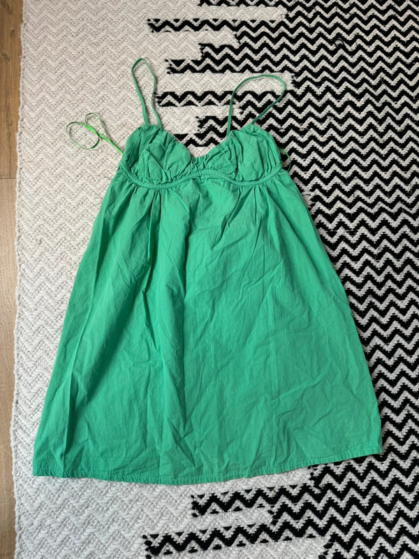 Zielona sukienka Zara 1