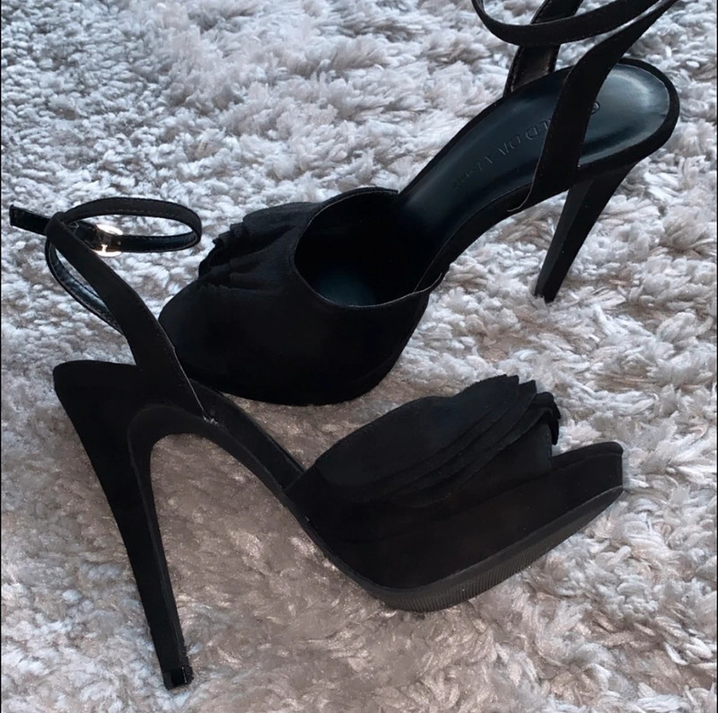 high-heeled shoes Black 1
