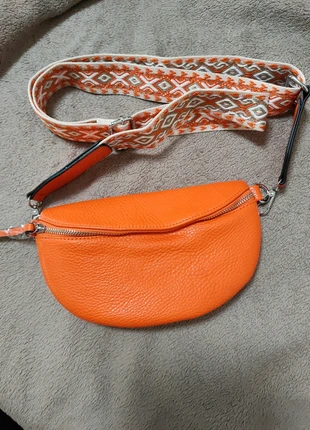 Banane orange, marke: Paolo Bags, zustand: Neu, mit Etikett, 10,00 €, 11,20 € inklusive Vinted-Käuferschutz
