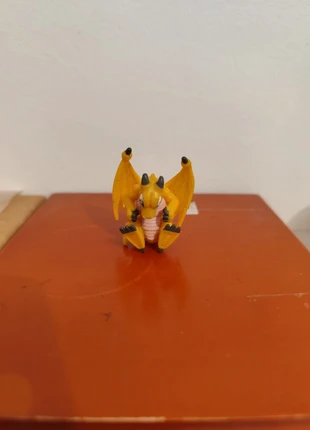 Yu-Gi-Oh baby dragon figure, marca: Yu-Gi-Oh!, estado: Bom, tamanho: Tamanho único, €2.00, €2.80 inclui Proteção do Comprador