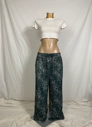 Cheetah wideleg joggers, merk: Vintage Boutique, staat: Heel goed, maat: M / 38 / 10, € 30,00, € 32,20 inclusief Kopersbescherming