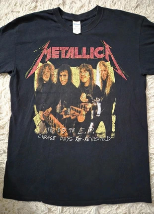 Tee shirt Metallica Vintage 90’s, brand: Gildan, condizioni: Ottime, taglia: M, €35.00, €37.45 include la Protezione acquisti