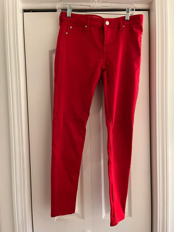 Red skinny jeans 1