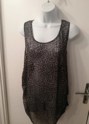 Débardeur fin léopard T 42/44, condizioni: Nuovo senza cartellino, taglia: 4XL / IT 52 / EU 48, €3.00, €3.85 include la Protezione acquisti