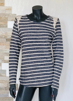 Jolie pull Yessica, marque: Yessica, état: Très bon état, taille: S / 36 / 8, 6,00 €, 7,00 € Protection acheteurs (Pro) incluse